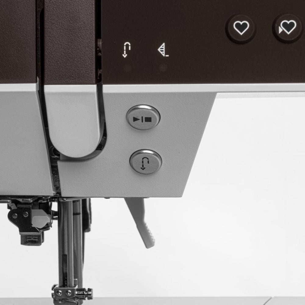 Pfaff Creative Ambition 640